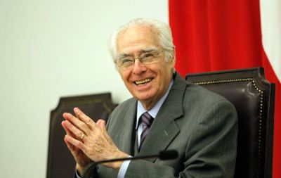 Roberto Garretón, abogado egresado de la Casa de Bello, recibió el Premio Nacional de DD.HH. el año 2020.