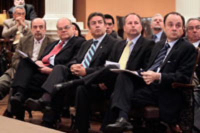 Autoridades de la U. de Chile y representantes brasileños compartieron en la instancia de encuentro científico. 