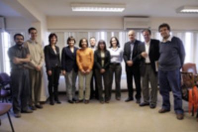 La Comisión de Proyecto Institucional de Educación junto a los profesores Cristián Cox y Juan Eduardo García Huidobro