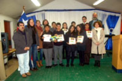 El lanzamiento oficial del libro se realizó en la escuela rural Evarista Ogalde Ortega ubicada en la Localidad de Tres Esquinas, en Ñuble
