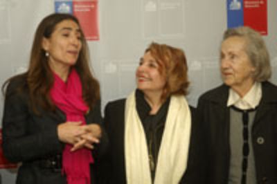 La integrante del jurado, Carla Cordua, designada Premio Nacional en la versión anterior, destacó el trabajo de Sonia Montecino y puso énfasis en su obra, con un alto impacto en el público general.
