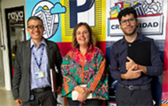 Universidad de Chile genera vínculos en innovación social con Universidad Minuto de Dios en Bogotá