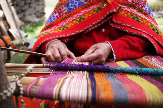 U. Chile destaca la creación artística en el reconocimiento a los pueblos originarios