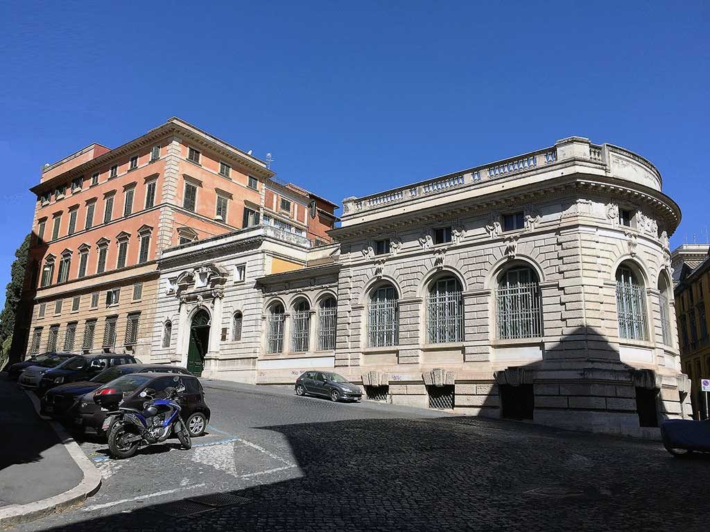UNIDROIT es una institución dedicada a la unificación del Derecho Privado, con sede en Roma (Italia).