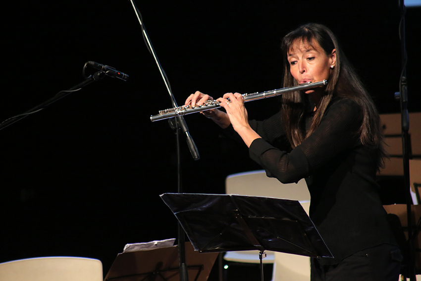 La obra "Luvina", de la compositora Adina Izarra será interpretada por la flautista Carolina La Rivera