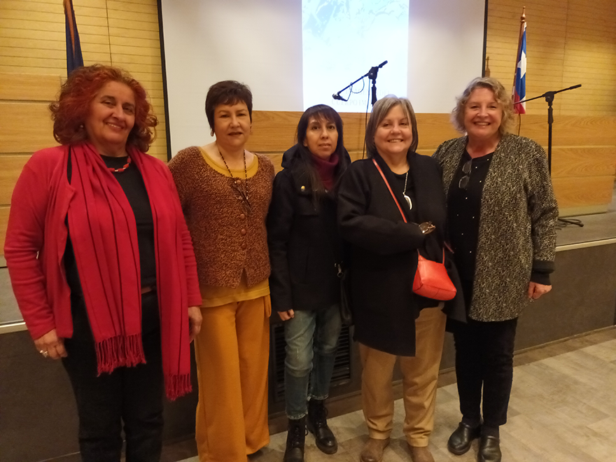 Mujeres de diferentes colectivos y personas diversas de todo Chile presentan un libro sobre sus propios cuerpos