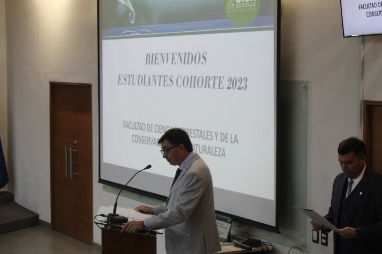 Decano de la Facultad de Ciencias Forestales, Horacio Bown
