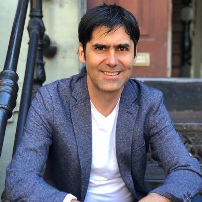 El profesor Rodrigo Gil será el responsable de participación a través de las "Iniciativas Populares de Norma". El profesor Rodrigo Gil será el responsable de participación a través de las "Iniciativas Populares de Norma".